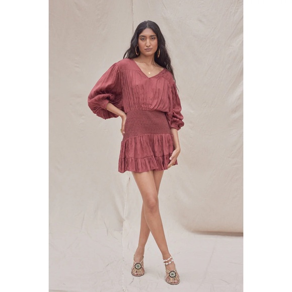 Jen’s Pirate Booty / NEBULA GRACES MINI DRESS - Picture 2 of 8